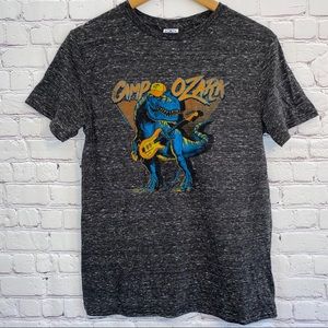 💎 Graphic T-Shirt Size Medium